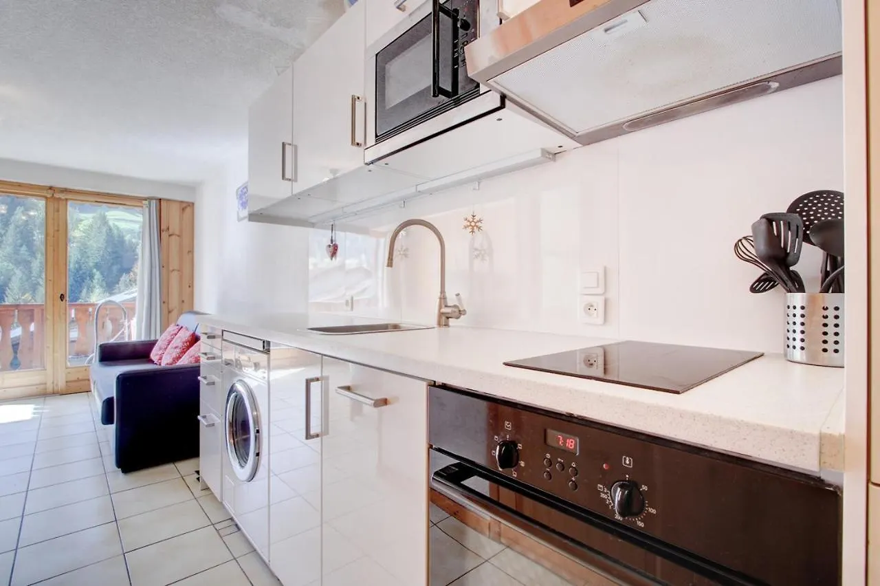 Castors - 2 Bedroom Apartment - Snow And Trek Morzine