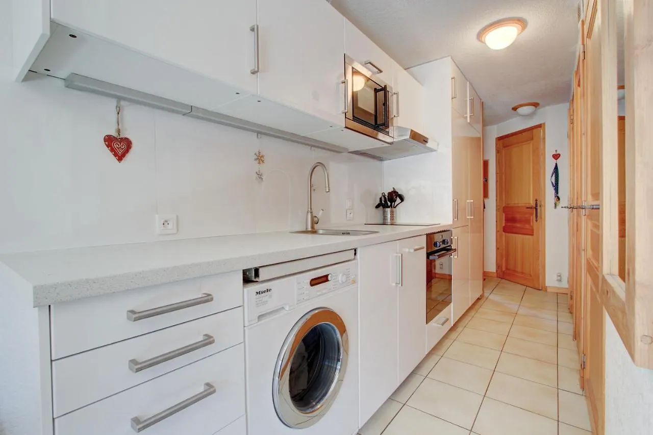 Castors - 2 Bedroom Apartment - Snow And Trek Morzine France